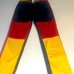 Men medium track pants